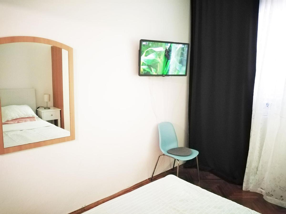 Studio Apartment Blue Window Biograd Na Moru Exterior foto
